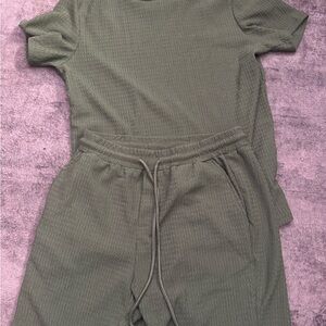 Olive Textured T-Shirt and Shorts Set